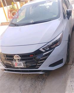 نيسان فيرسا